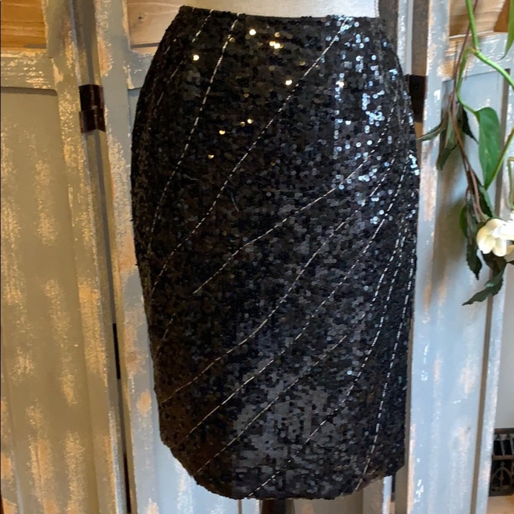 Précis Petite Blk Sequin with swirl pattern skirt
